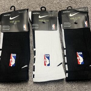 Nike Elite Crew Basketball Socks - Black and White